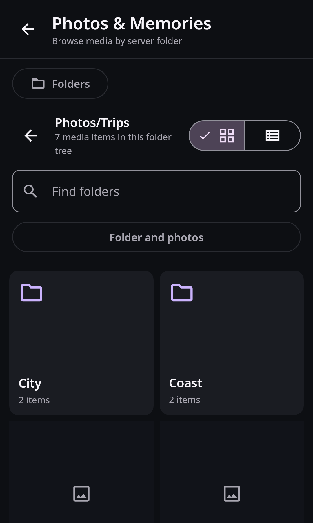 Photos Folder browser: Trip folder in grid view